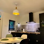 Sluwe Vos: Ontspannen In Het Bos! 別荘 *