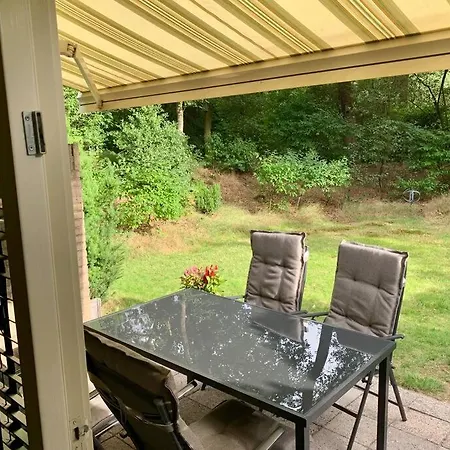 Holiday home Sluwe Vos: Ontspannen In Het Bos!