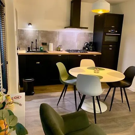 Sluwe Vos: Ontspannen In Het Bos! Holiday home