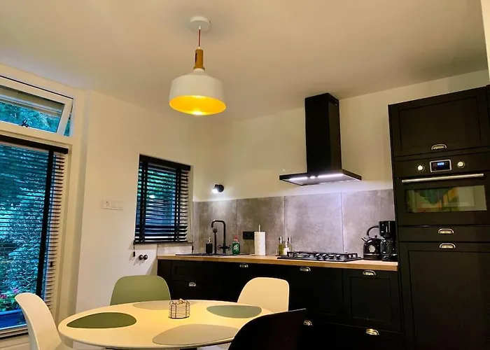 Sluwe Vos: Ontspannen In Het Bos! Feriehus *