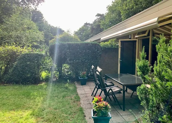 Sluwe Vos: Ontspannen In Het Bos! Сasa de vacaciones Otterlo